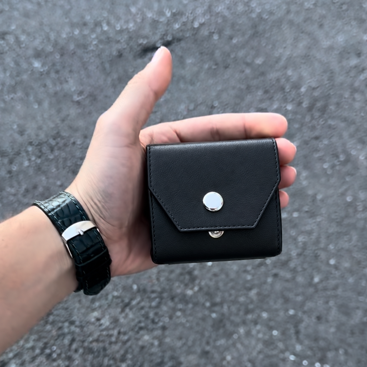 Cash wrap wallet